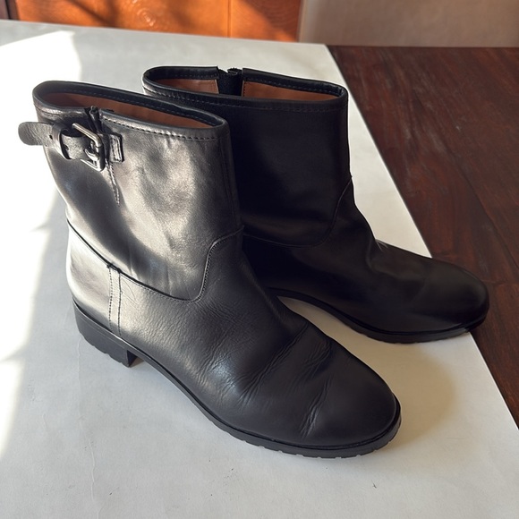 GAP Short Black Genuine Leather Moto Boots Size 9 - Picture 1 of 11